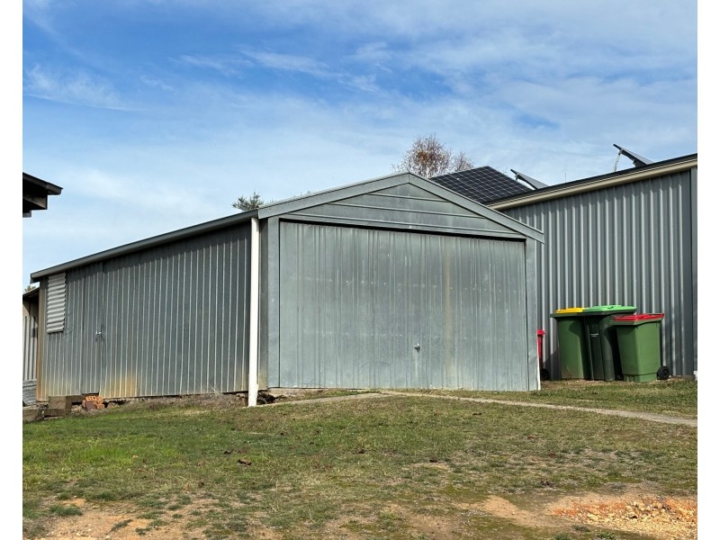 6 Murphy Street, Dartmouth VIC 3701