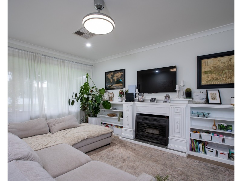 49 ELM STREET, Wodonga VIC 3690