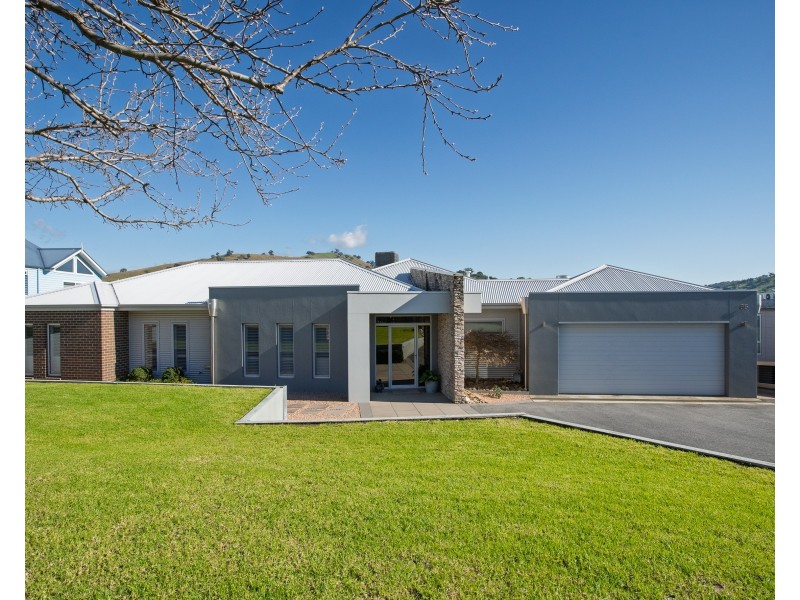 65 Castle Creek Road, Wodonga VIC 3690
