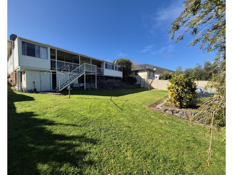 6 COLEMAN COURT, Dartmouth VIC 3701