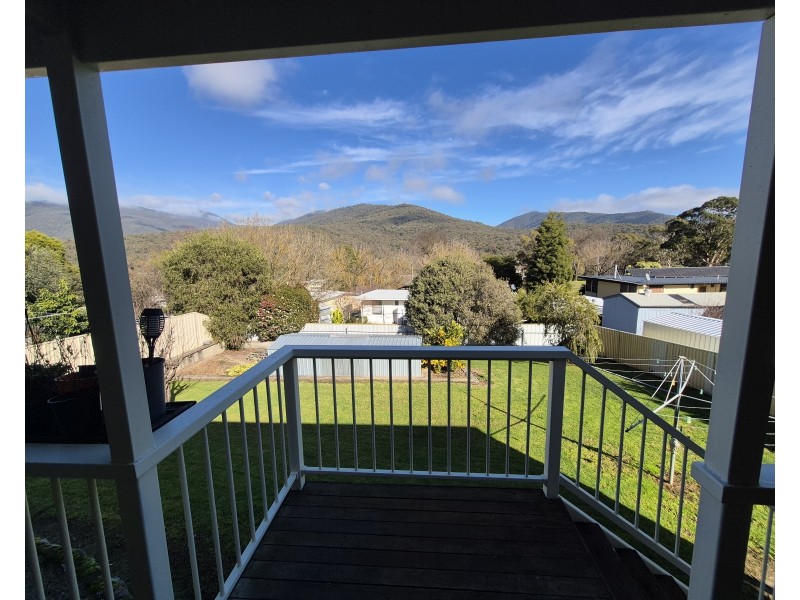 6 COLEMAN COURT, Dartmouth VIC 3701