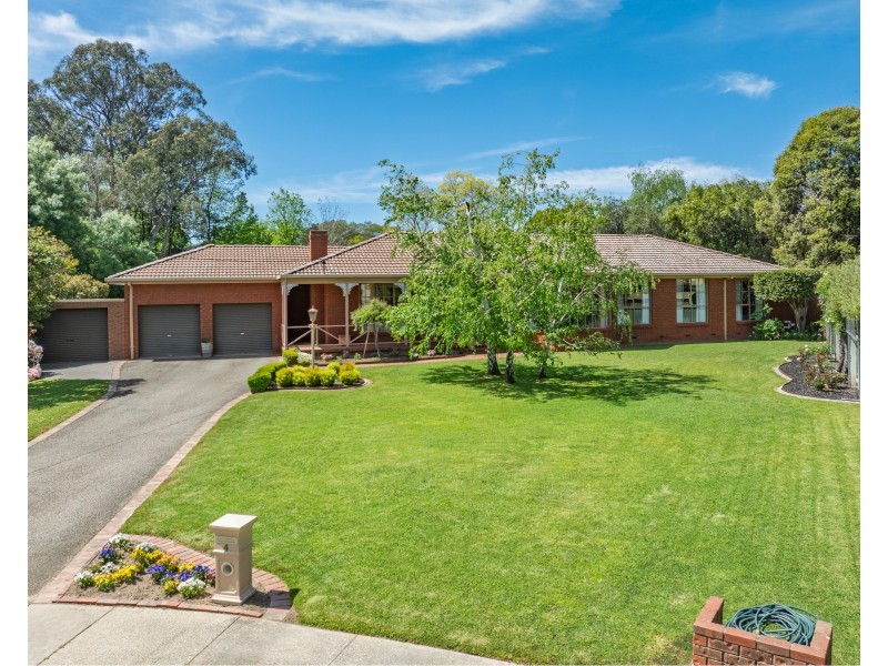 4 CAMBOURNE COURT, Wodonga VIC 3690