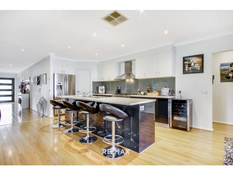 39 Kings Cove Boulevard, Metung VIC 3904