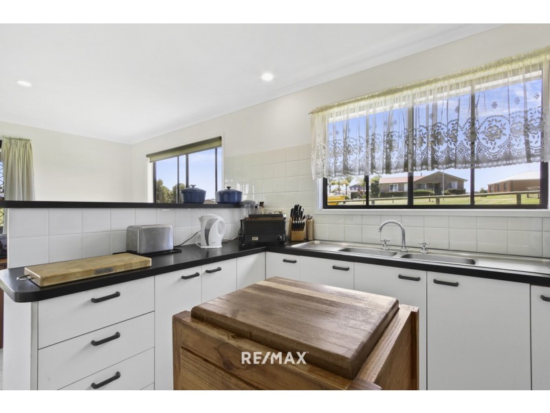 4 Brolga Grove, Metung VIC 3904