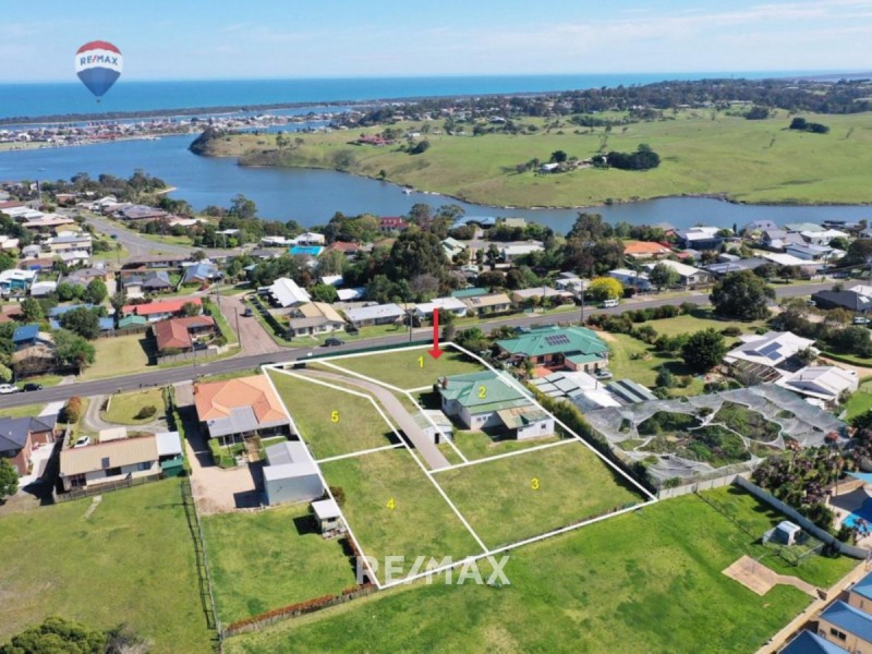 1/58 Capes Road, Lakes Entrance VIC 3909
