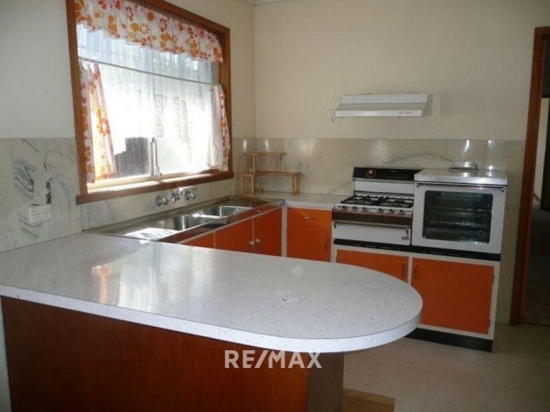 32 Point Road, Kalimna VIC 3909