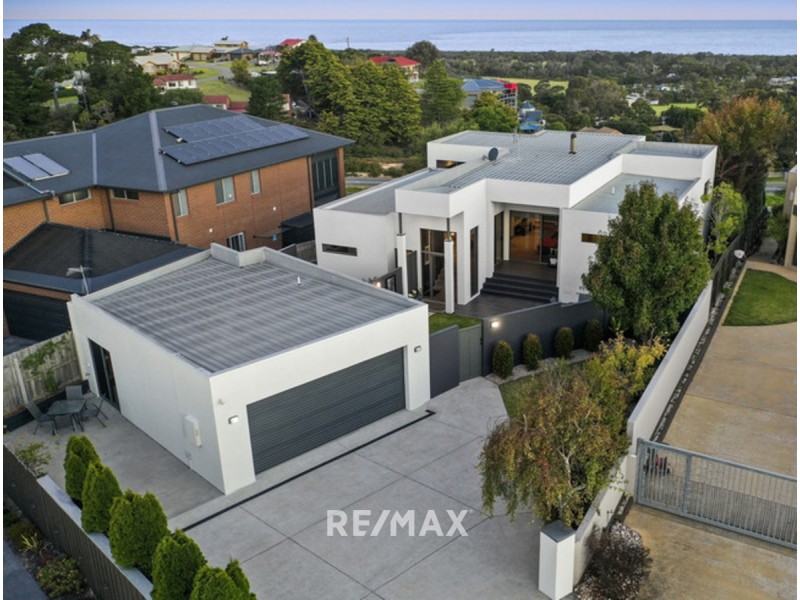 53 Sea-Lakes Close, Lakes Entrance VIC 3909