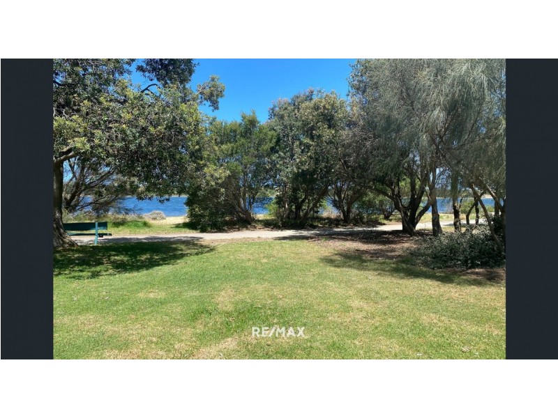 673 Esplanade, Lakes Entrance VIC 3909