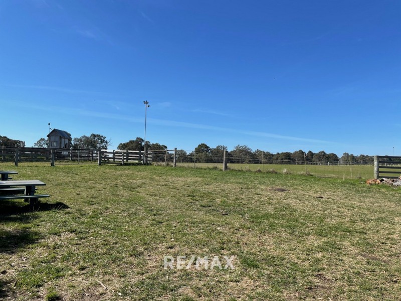 53 Harmans Road, Johnsonville VIC 3902