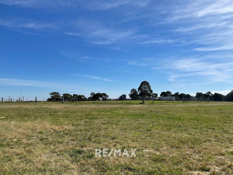 53 Harmans Road, Johnsonville VIC 3902