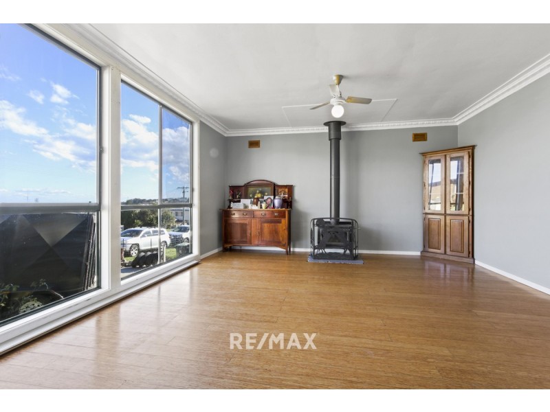 18 O’Neills Road, Lakes Entrance VIC 3909