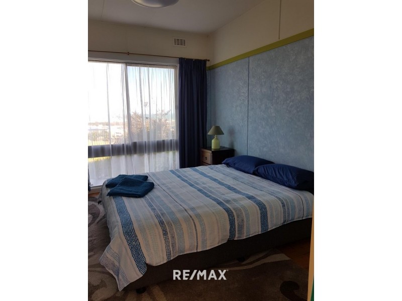 23 Seaview Parade, Kalimna VIC 3909