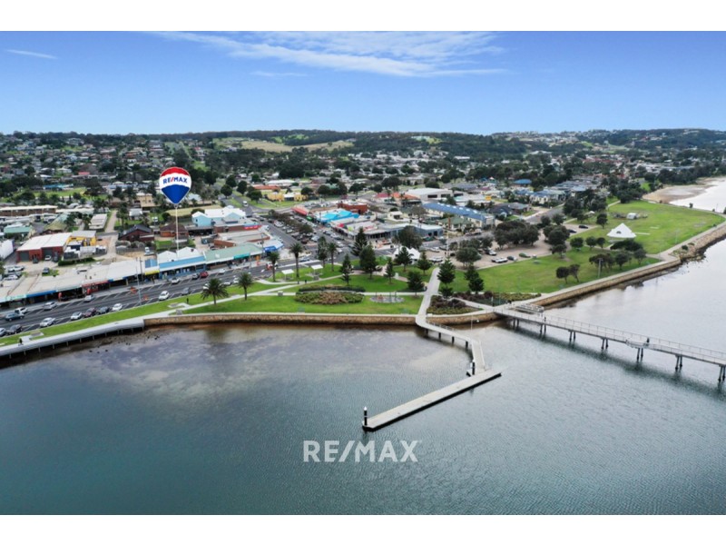 579 – 581 Esplanade, Lakes Entrance VIC 3909