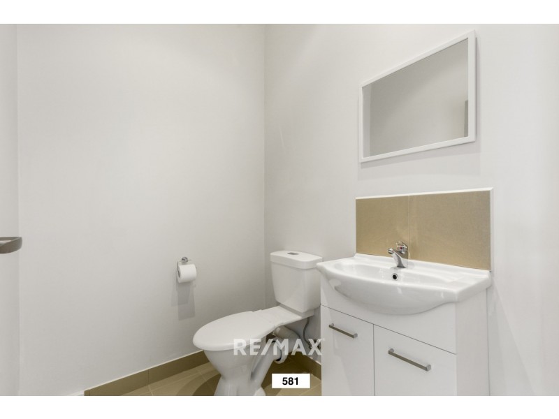 579 – 581 Esplanade, Lakes Entrance VIC 3909