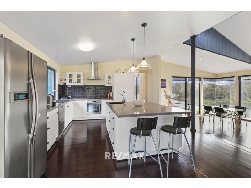 30 Tarra Drive, Lakes Entrance VIC 3909