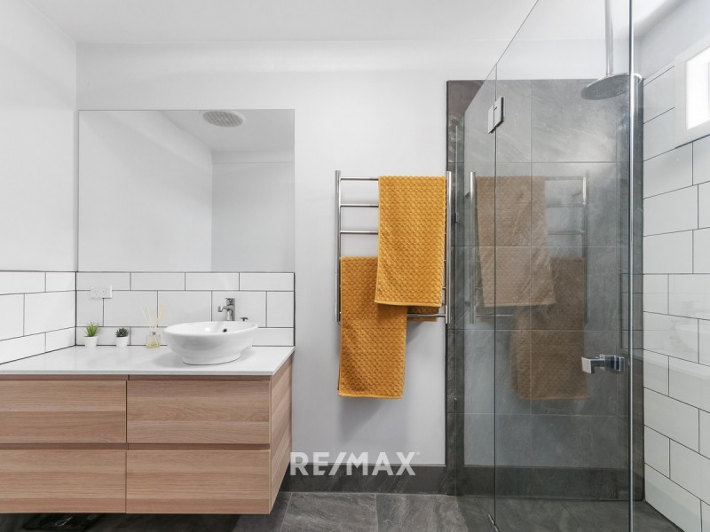 669 Esplanade, Lakes Entrance VIC 3909