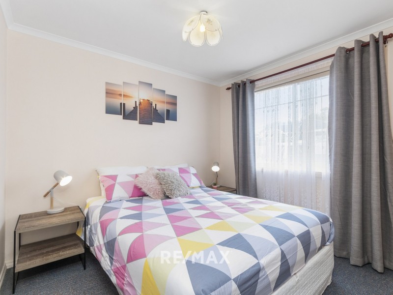 669 Esplanade, Lakes Entrance VIC 3909