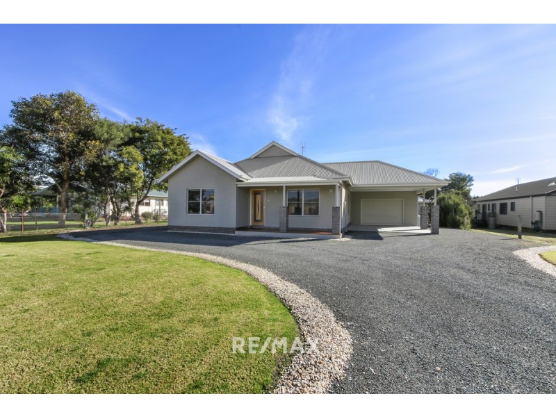 31 Tambo Boulevard, Metung VIC 3904