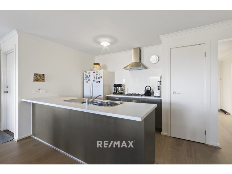 108 Thorpes Lane, Lakes Entrance VIC 3909