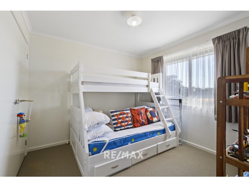 108 Thorpes Lane, Lakes Entrance VIC 3909