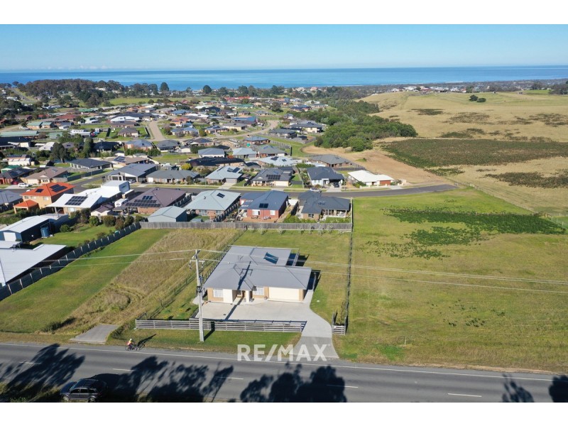 108 Thorpes Lane, Lakes Entrance VIC 3909