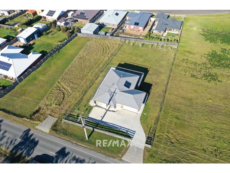 108 Thorpes Lane, Lakes Entrance VIC 3909