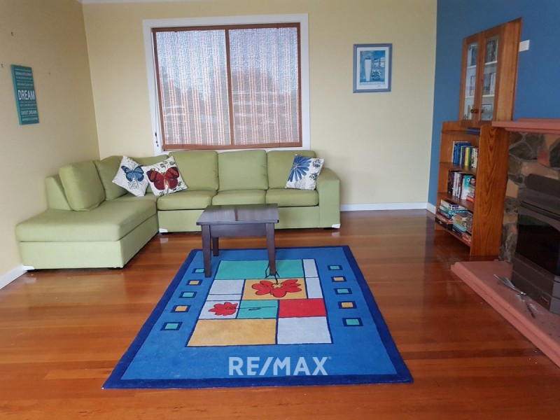 23 Seaview Parade, Kalimna VIC 3909