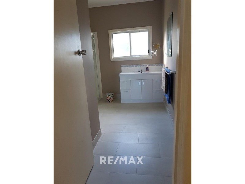 23 Seaview Parade, Kalimna VIC 3909