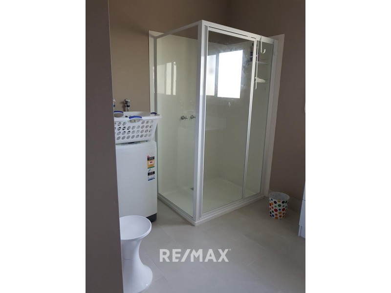 23 Seaview Parade, Kalimna VIC 3909