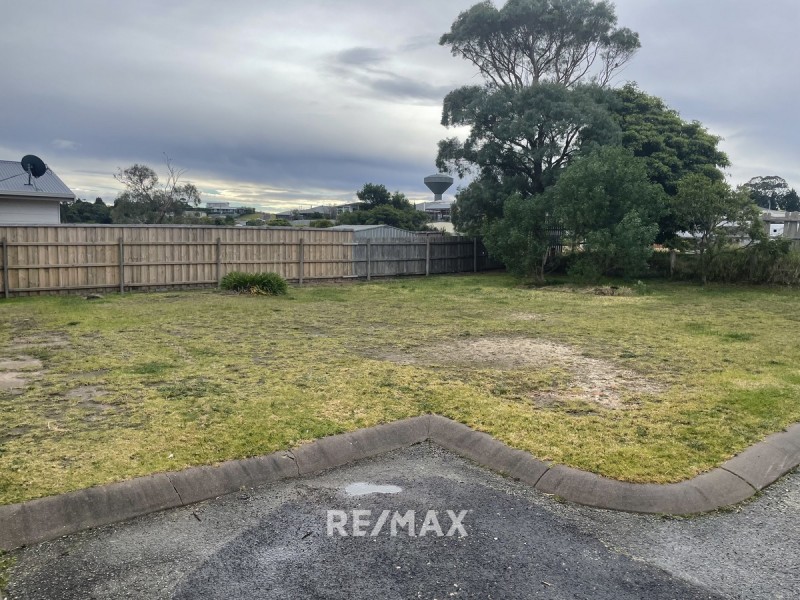 8/23 ALEXANDRA Avenue, Kalimna VIC 3909