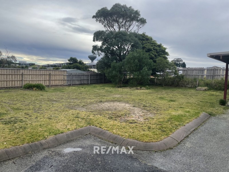 8/23 ALEXANDRA Avenue, Kalimna VIC 3909