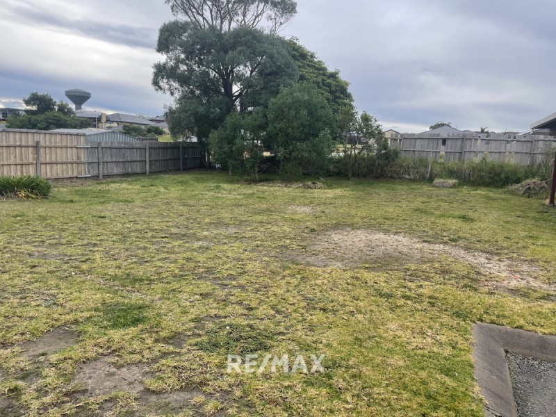 8/23 ALEXANDRA Avenue, Kalimna VIC 3909