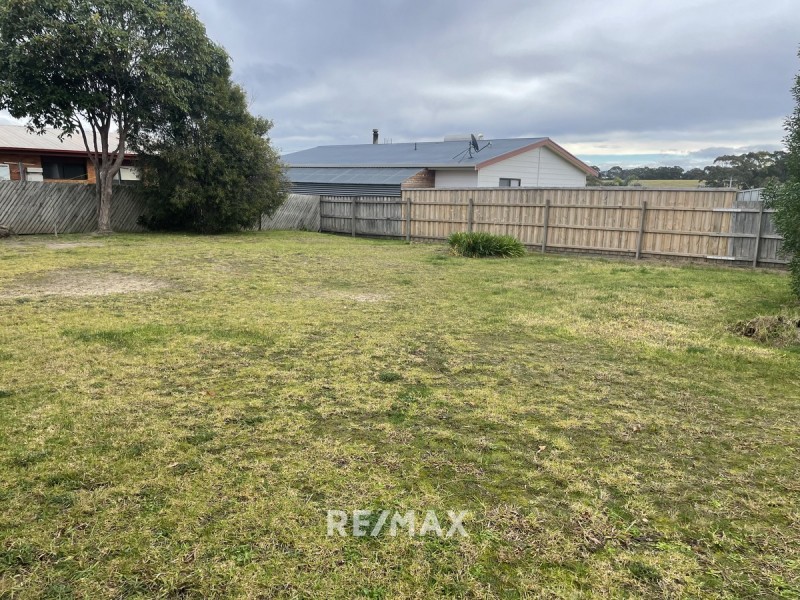 8/23 ALEXANDRA Avenue, Kalimna VIC 3909