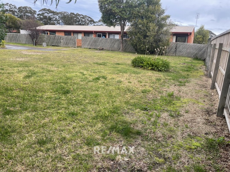 8/23 ALEXANDRA Avenue, Kalimna VIC 3909