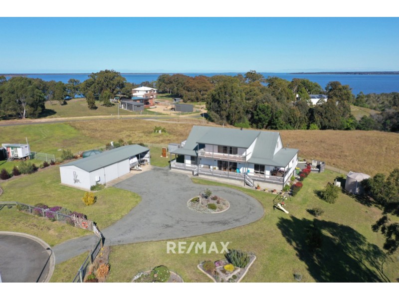 1 Heather Court, Metung VIC 3904