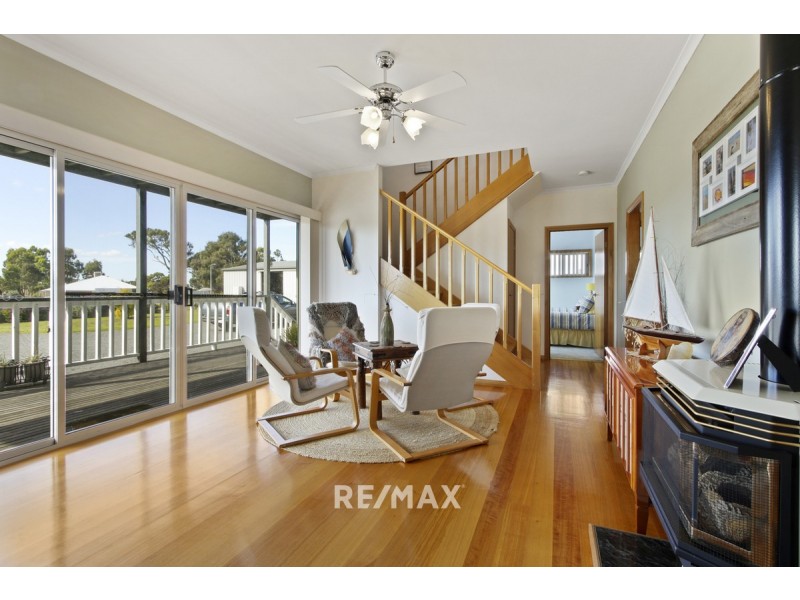 1 Heather Court, Metung VIC 3904