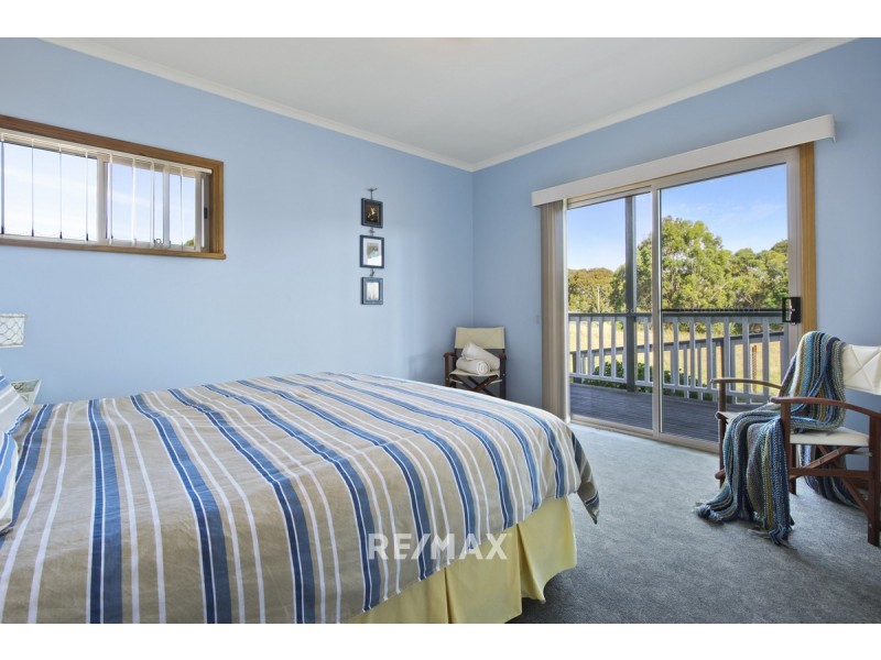 1 Heather Court, Metung VIC 3904