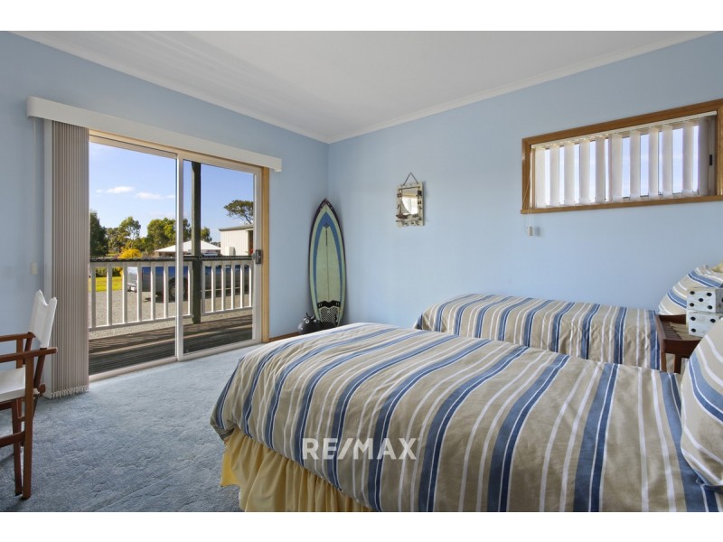 1 Heather Court, Metung VIC 3904