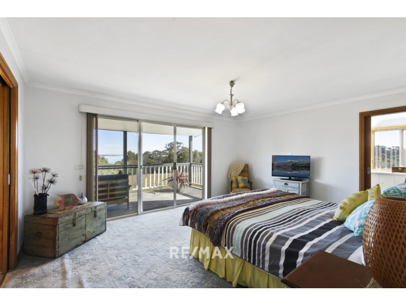 1 Heather Court, Metung VIC 3904