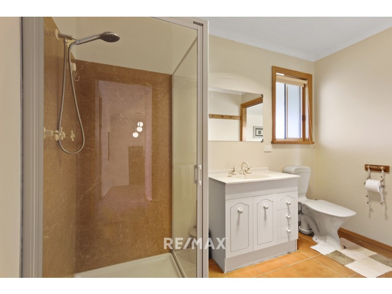 1 Heather Court, Metung VIC 3904