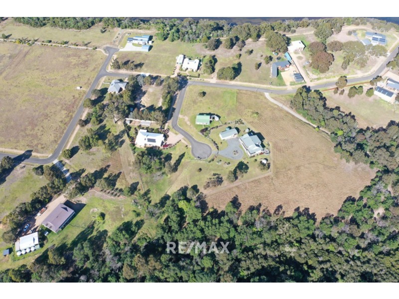 1 Heather Court, Metung VIC 3904