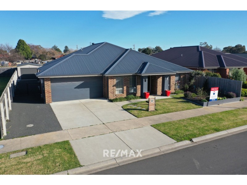 7 McKimmie Court, Bairnsdale VIC 3875