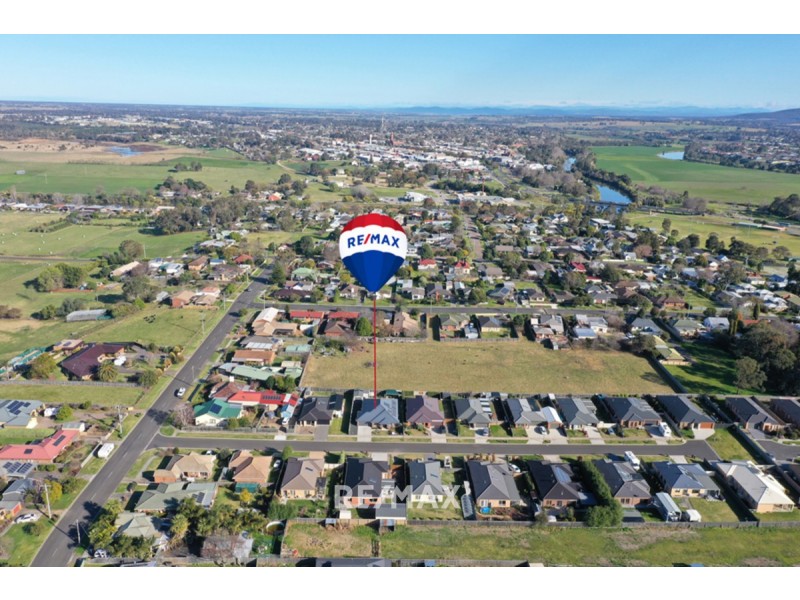 7 McKimmie Court, Bairnsdale VIC 3875