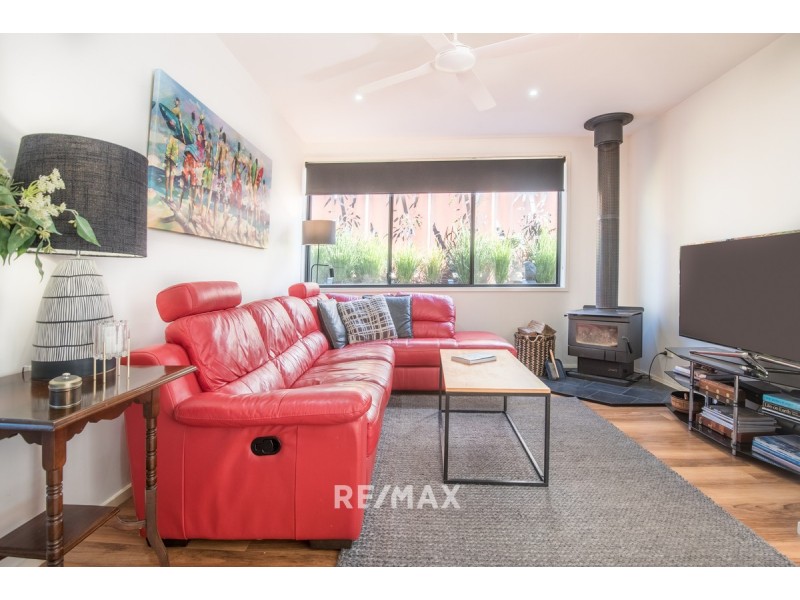 81 Seaview Parade, Kalimna VIC 3909