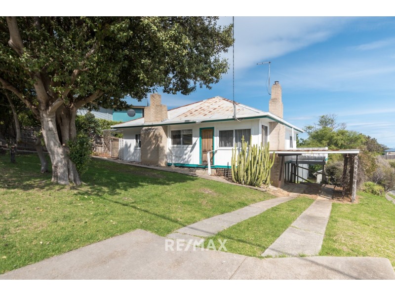 8 Sudings Road, Lakes Entrance VIC 3909
