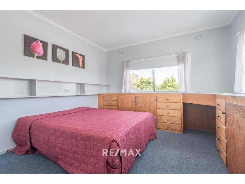 8 Sudings Road, Lakes Entrance VIC 3909