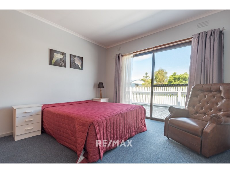 8 Sudings Road, Lakes Entrance VIC 3909