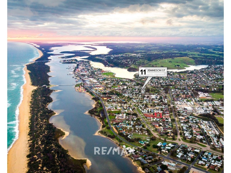 Lot 2/11 Jemmeson Street, Lakes Entrance VIC 3909