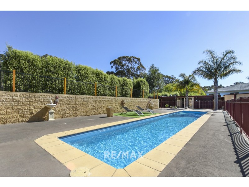 124 Albatross Road, Kalimna VIC 3909