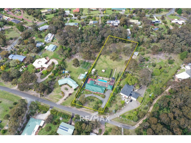 124 Albatross Road, Kalimna VIC 3909